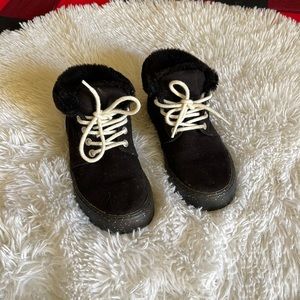 Old navy black shoes size 1 like new